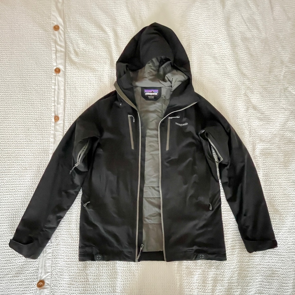 Patagonia Men’s Black Nano Storm Jacket